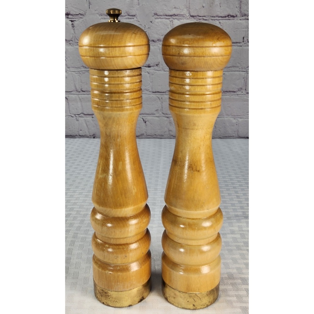 Vintage Nasco Wood Salt & Pepper Shaker Mill Grinder 10" Tall Made In Japan